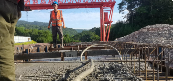 首梁“落地”！  洪雅與峨眉的“連心路”，正以汗水丈量每一寸希望
